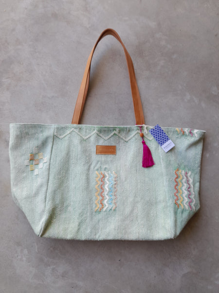 Sabra Overnight Bag Avocado X2