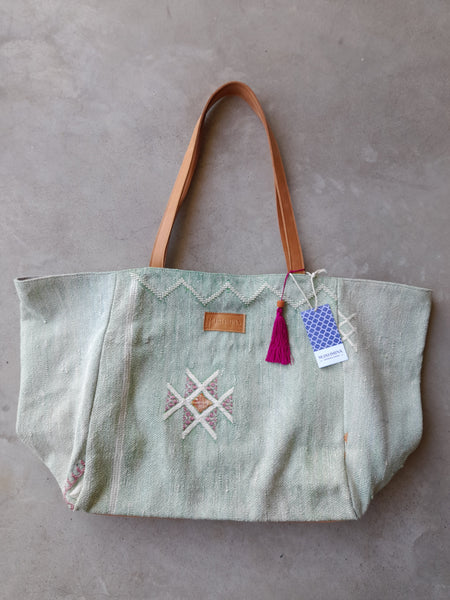 Sabra Overnight Bag Avocado X1