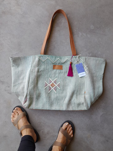 Sabra Overnight Bag Avocado X1