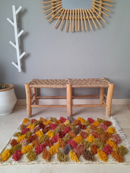 Boujadi Rug Natural Dyes, Dot