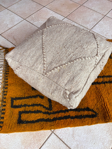 Moroccan Zanafi Pouf, Cream
