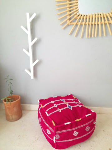 Magenta Pouf Lines